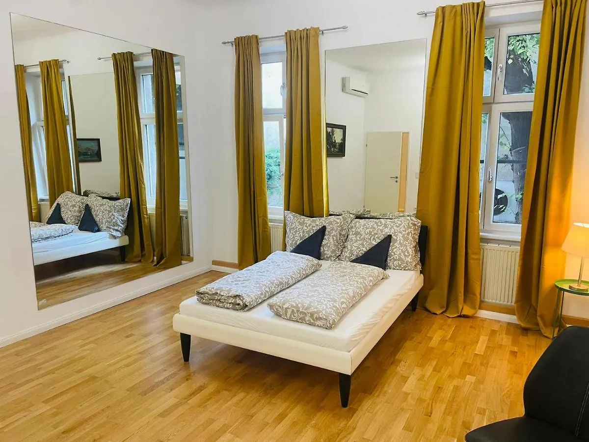 Direct City Center-Privat Rooms-5 Minutes Mariahilferstrasse Vídeň 0*,  Rakousko